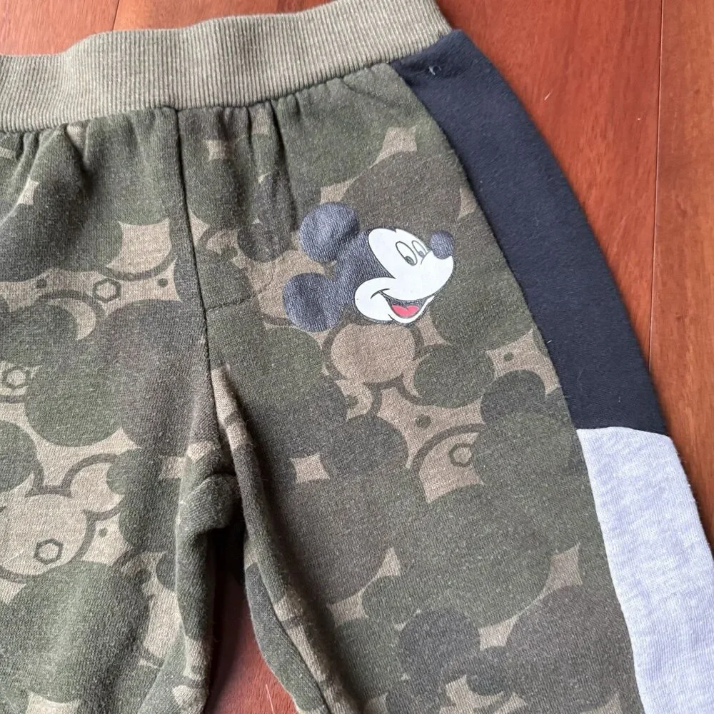 Disney  MICKEY MOUSE Toddler Sweatshirt Outfit Camo Embroidered 2 pc Set Boy 2T